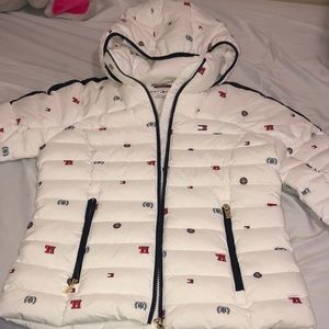 White puffer jacket